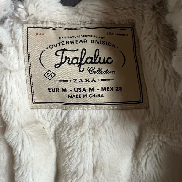 Zara Gray Teddy Jacket with Cream Faux Fur Collar - Picture 5 of 11